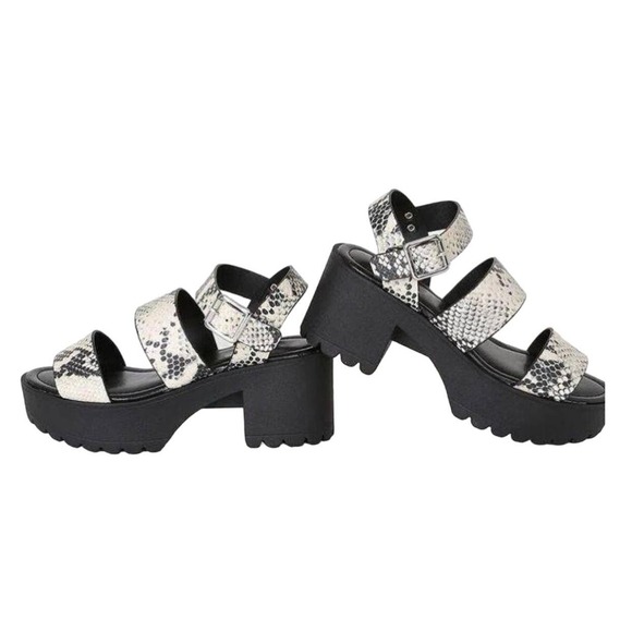 MADDEN GIRL CARTER PLATFORM REPTILE
LUG SANDALS Size 10 - Picture 1 of 12